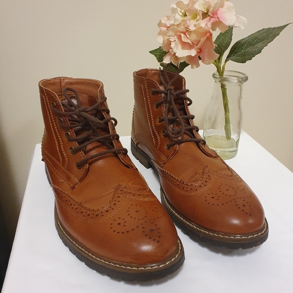 Other - Mens Brown Dress Boot 👢 Size 9